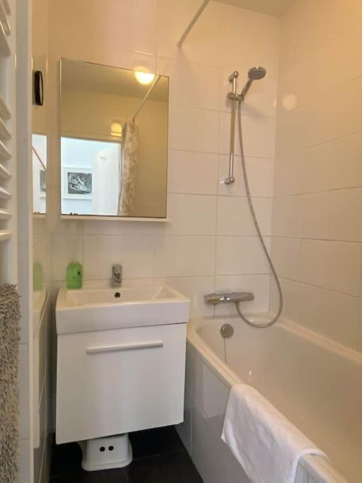 Vakantiehuis Achthoek78, Rustige Ligging Minuten Het *