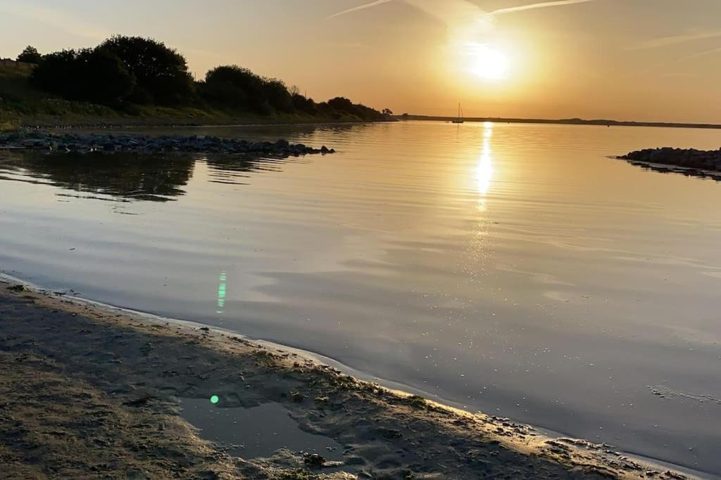 Vakantiehuis Achthoek78, Rustige Ligging Minuten Het *